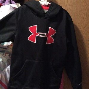 XS YOUTH UNDER ARMOR HOODIE